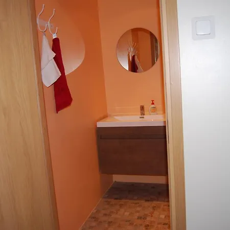 Appartement Ristna Terraced House Keibu
